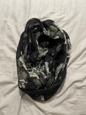 3/$10 Black Floral Print Lightweight Infinity Scarf